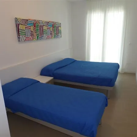 아파트 Modern Flat 200 M From The